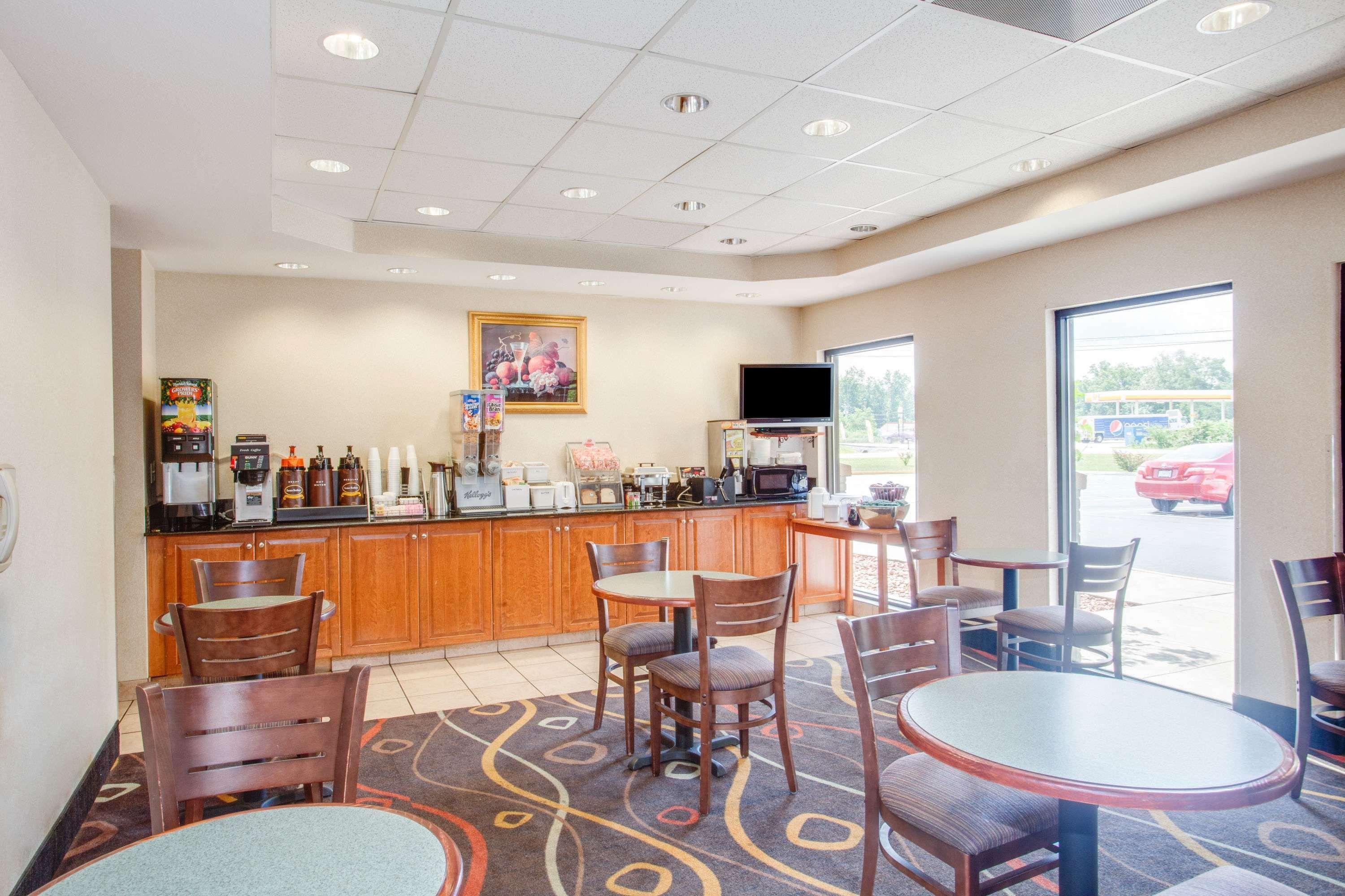 Super 8 By Wyndham Crossville Tn Εξωτερικό φωτογραφία