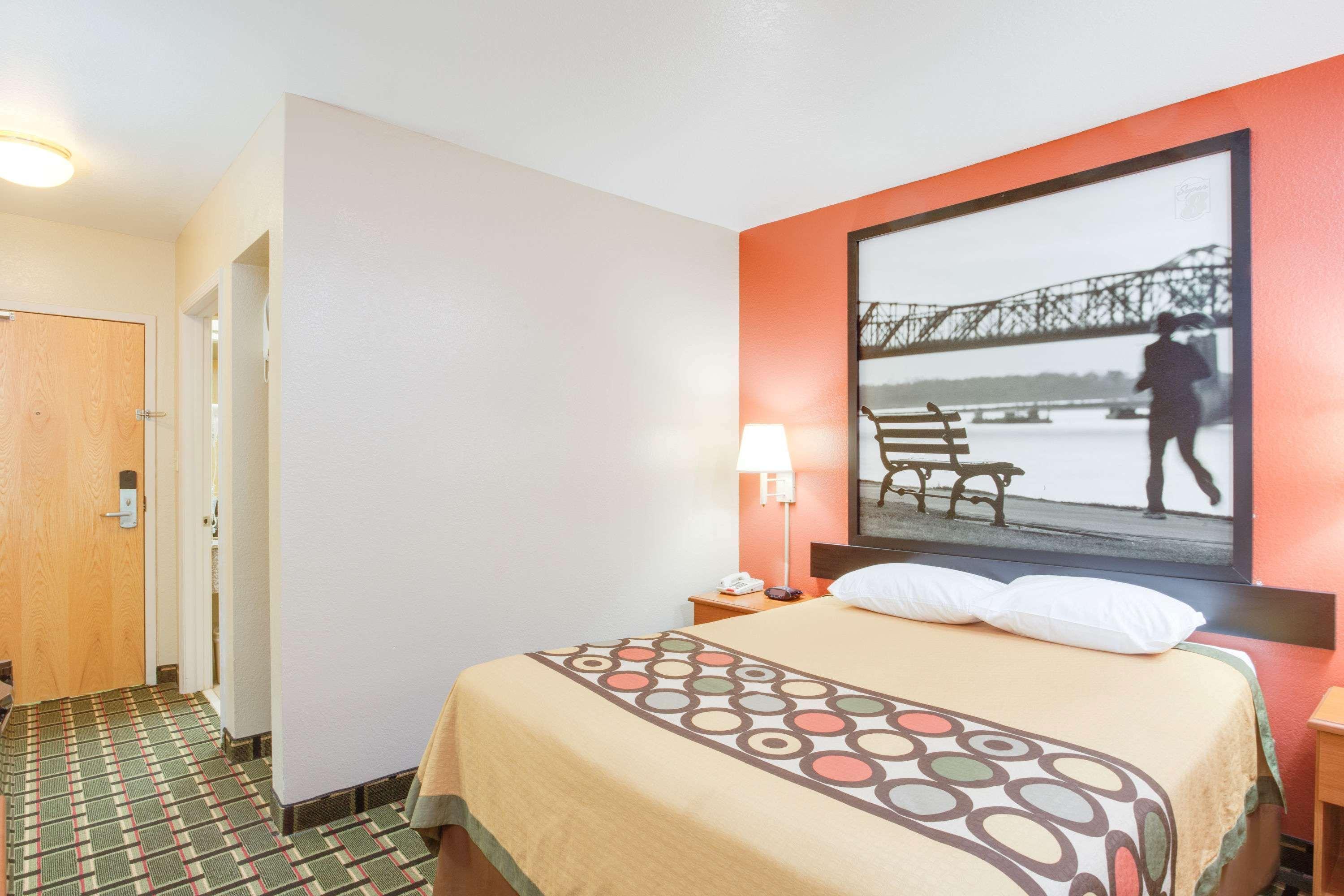 Super 8 By Wyndham Crossville Tn Εξωτερικό φωτογραφία