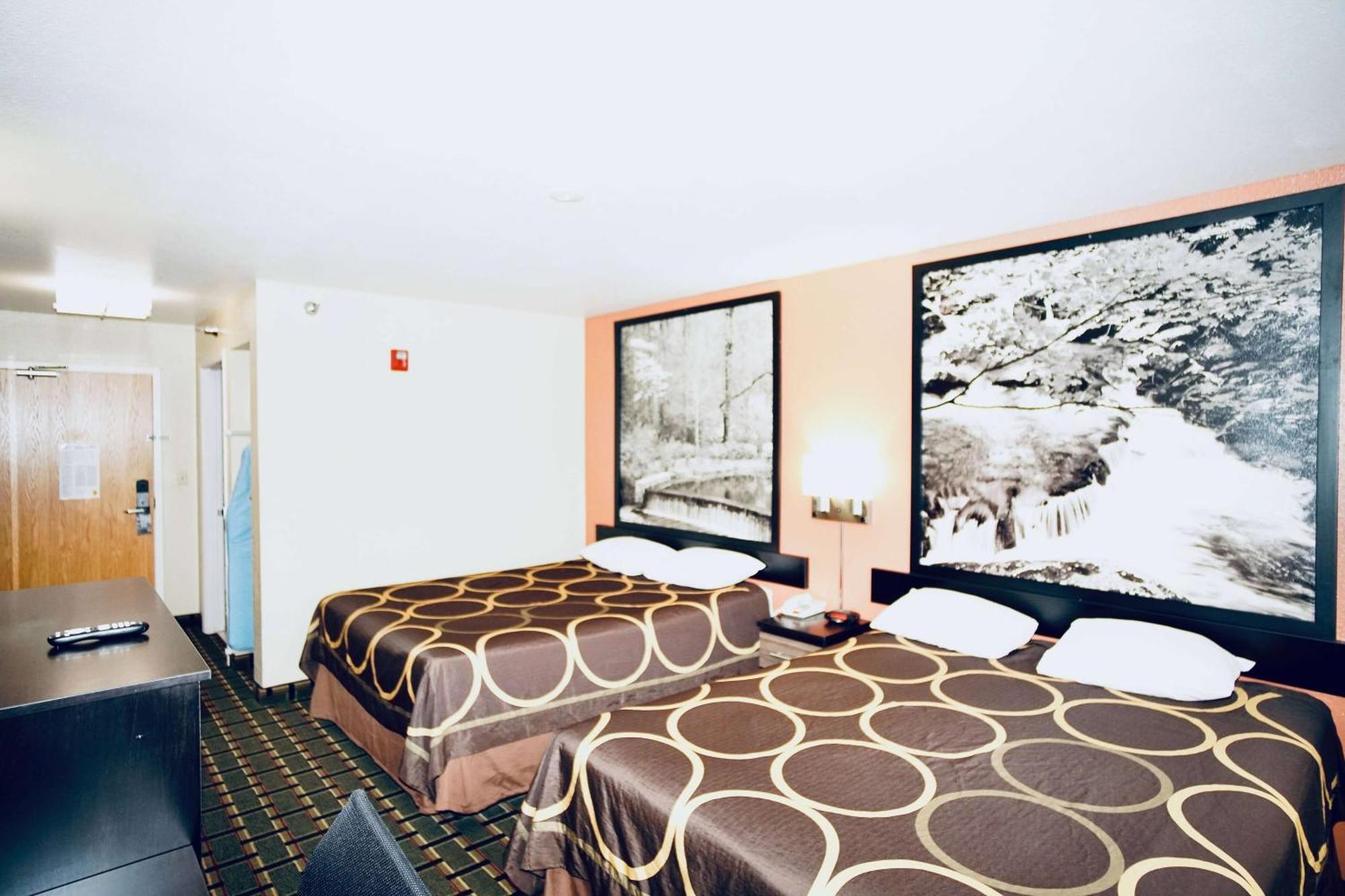 Super 8 By Wyndham Crossville Tn Εξωτερικό φωτογραφία