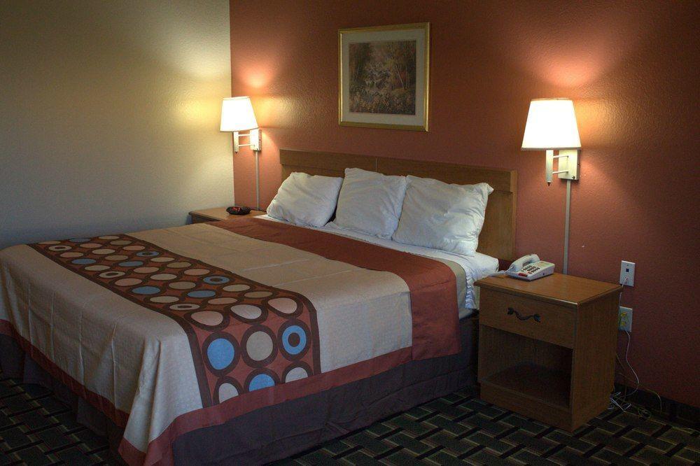Super 8 By Wyndham Crossville Tn Εξωτερικό φωτογραφία