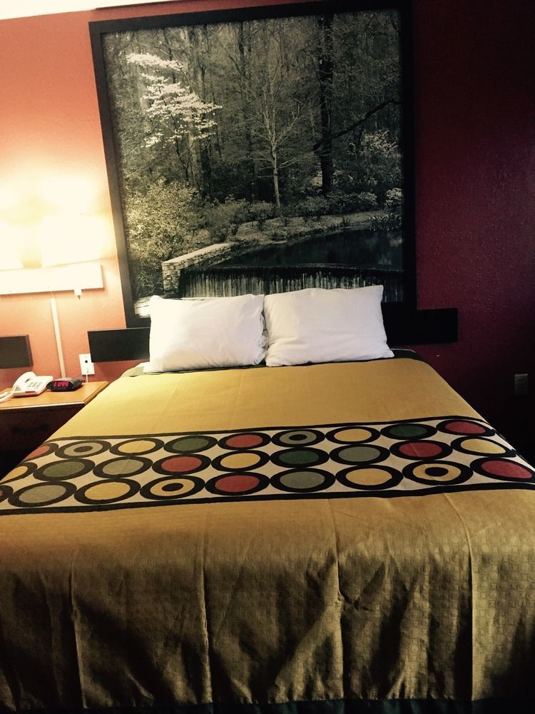 Super 8 By Wyndham Crossville Tn Εξωτερικό φωτογραφία